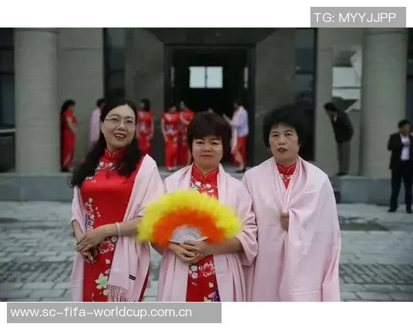 足球明星齐贺中秋佳节传递团圆祝福与温暖情怀